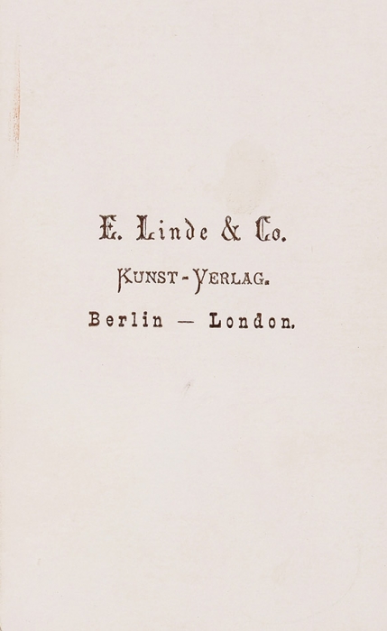 Подборка из 3-х раскрашенных фотографий с детьми. Берлин; Лондон: Kunst-Verlag E. Linde & C°, 1880-е — 1900.