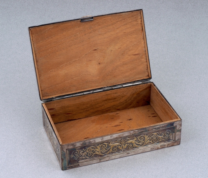 Коробка для сигар с сюжетом римских скачек. Западная Европа, середина XX века.