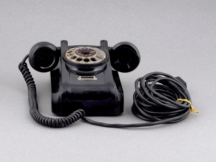 Телефон настенный. ГДР по заказу СССР, Фирма Nordfern (Нордферн), 1967.