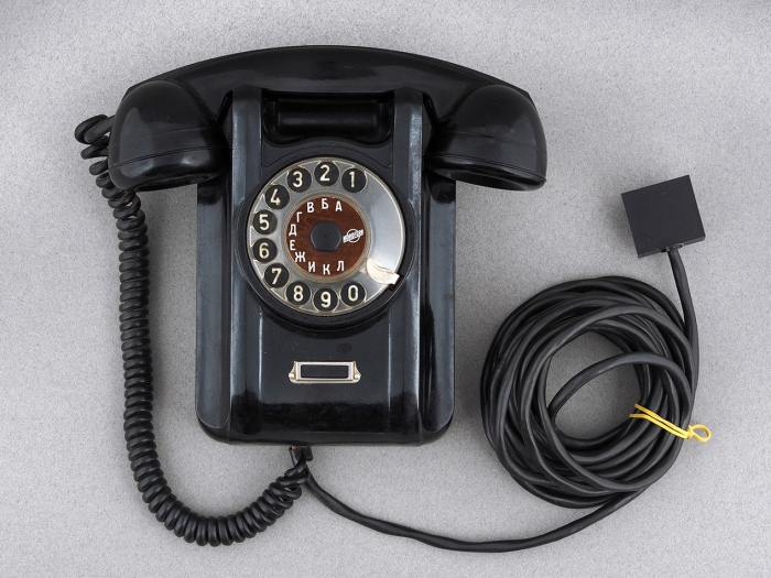 Телефон настенный. ГДР по заказу СССР, Фирма Nordfern (Нордферн), 1967.