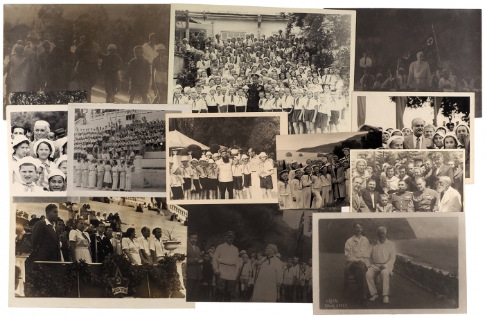 13 фотографий пионеров из Артека с высокопоставленными гостями. Ялта, 1946-1950-е гг.