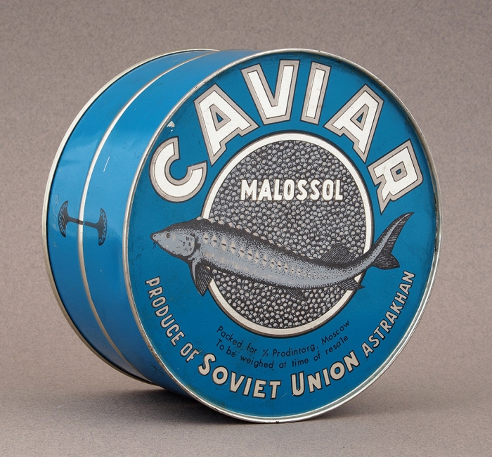 [Позволь себе 3 киллограмма] Caviar. Жестяная упаковка от астраханской осетровой икры на экспорт. М., 1979.